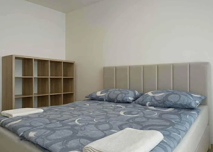 公寓 Luxury 2-bedroom With Balcony