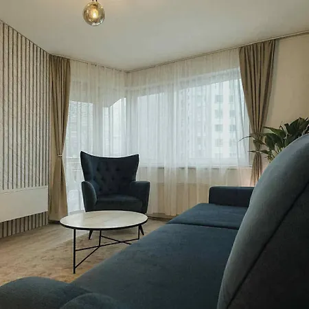 Luxury 2-bedroom With Balcony Apartamento Bratislava